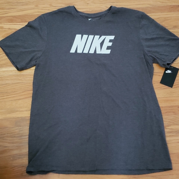 Nike Other - Nike tshirt Brand new
